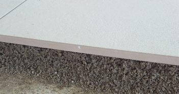 Comment poser des carreaux sur la dalle de béton