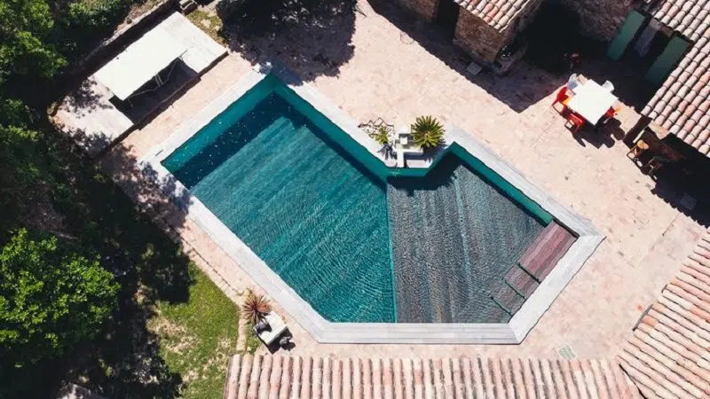 Quels sont les critères à prendre en compte dans le choix d’une piscine