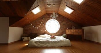 Comment aménager une chambre mansardée dans un esprit cosy ?